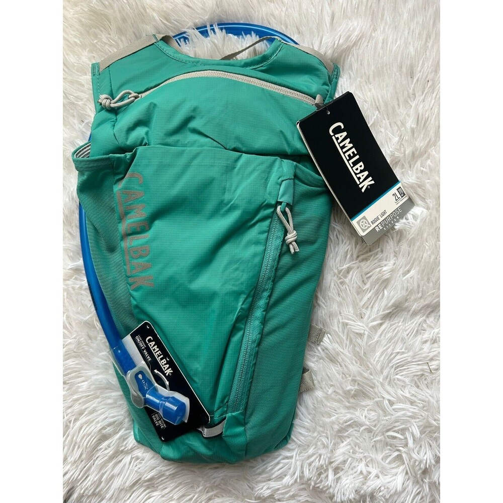 New Camelbak Rogue Light Bike Hydration Pack 70 oz Backpack